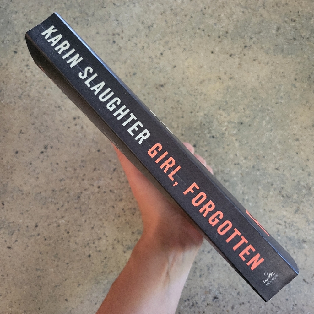Girl, Forgotten by Karin Slaughter Paperback Thriller Book - GUC - Picture 3 of 7